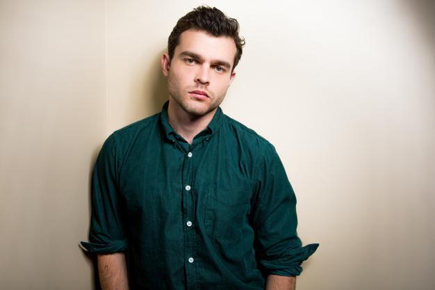 alden_ehrenreich_portrait_session